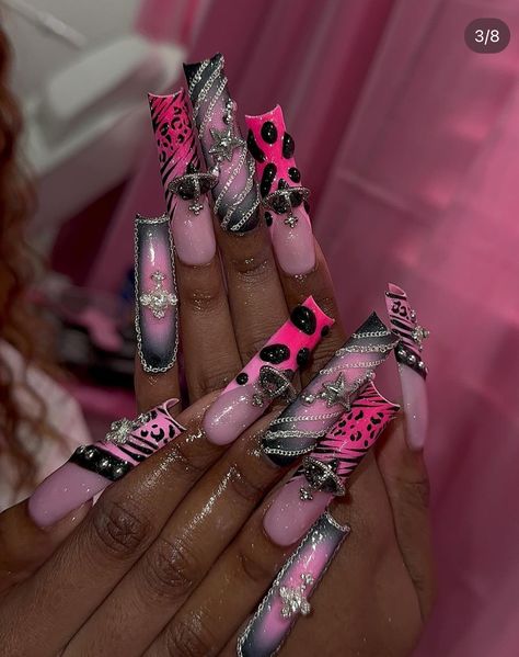 Birthday Nail Set Ideas, Nail Set Ideas, Birthday Nail Set, Birthday Nail Art, Freestyle Nails, Birthday Nail, Acrylic Toe Nails, Halloween Acrylic Nails, Punk Nails