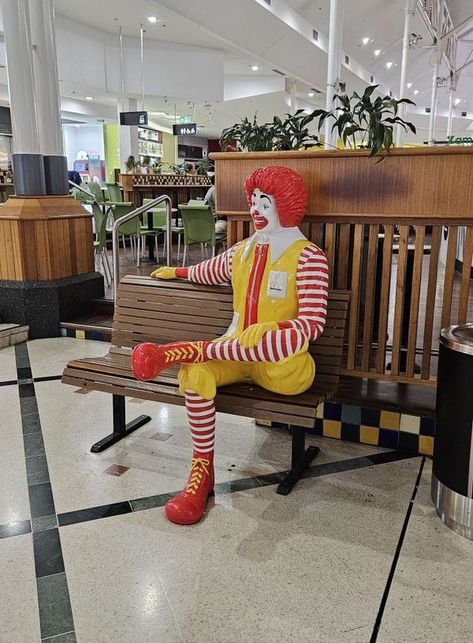 Australian 90s 00s Nostalgia Public Group | In Cairns on holiday and I found this guy | Facebook 00s Nostalgia, Mens Club, 90s 00s, Cairns, On Holiday, This Guy, Ronald Mcdonald, Statue