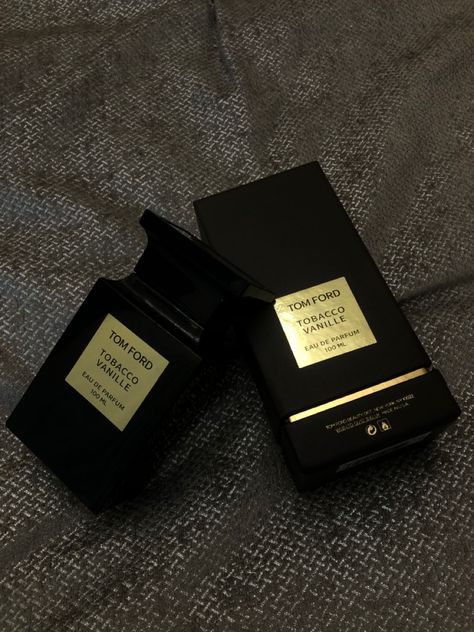 Tobacco & Vanille from Tom Ford parfum Tom Ford Cologne Aesthetic, Tom Ford Aesthetic, Tom Ford Cologne, Cologne Aesthetic, Ford Aesthetic, Taking Over The World, Aesthetic Photos, Aesthetic Photo, Tom Ford