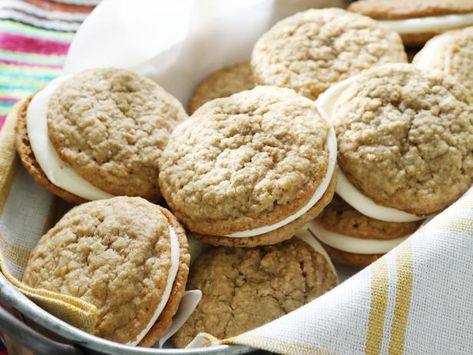 Oatmeal Cream Pies Recipe, Oatmeal Cream Cookies, Brown Sugar Oatmeal Cookies, Kardea Brown, Cream Filled Cookies, Oatmeal Pie, Oatmeal Creme Pie, Brown Sugar Oatmeal, Brown Food