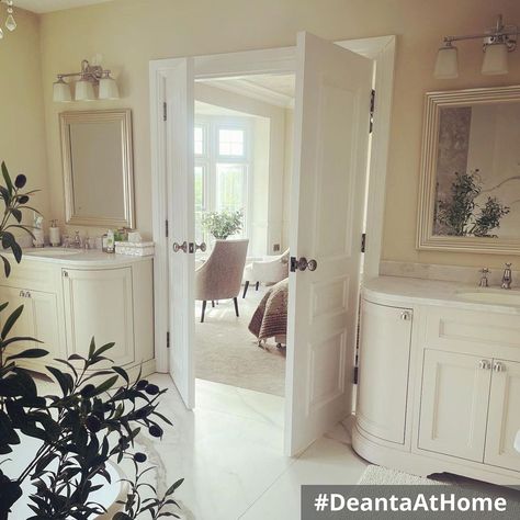 The Windsor white primed door with its three elegant bevelled-edged panels that injects character and class into any setting. The largest of the panels occupies the upper section of the door and adds a touch of class to any room. Deanta Doors, House Names, Oak Doors, New Market, Interior Doors, Touch Of Class, Doors Interior, Windsor, The Door