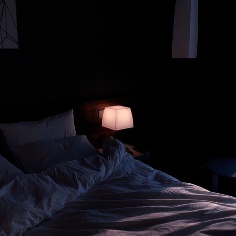 pint — marktemelon Messy Bed, Night Couple, Dark Paradise, Dream House Rooms, Aesthetic Rooms, Dark Room, House Room, Night Aesthetic, Room Aesthetic