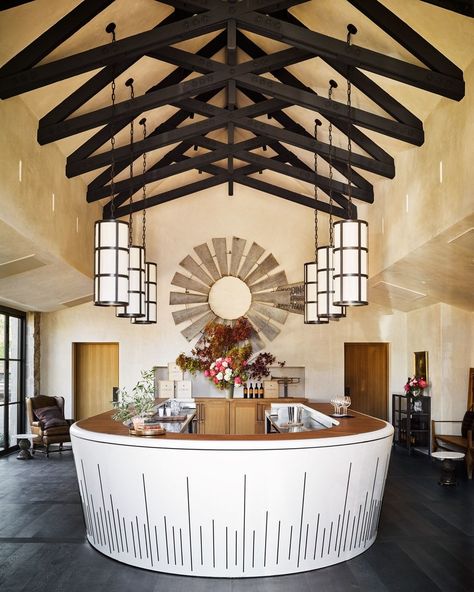 With help from Arcanum Architecture, designer Ken Fulk creates an inviting family-focused refuge in the heart of California wine country | archdigest.com Wine Tasting Room Ideas, Tasting Room Design, Tasting Room Decor, Oak Restaurant, Vegas House, Ken Fulk, Maple Shade, Winery Tasting Room, California Wine Country