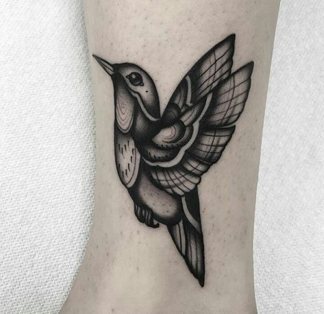 Hummingbird Tattoo Black And Grey, Traditional Cat Tattoo Black And White, Hummingbird Tattoo Old School, American Traditional Hummingbird Tattoo Black And White, American Traditional Bird Tattoo Black, Traditional Style Hummingbird Tattoo, Butterfly Tattoo Old School Black, Black And White Neo Traditional Tattoo, Traditional Hummingbird Tattoo Black