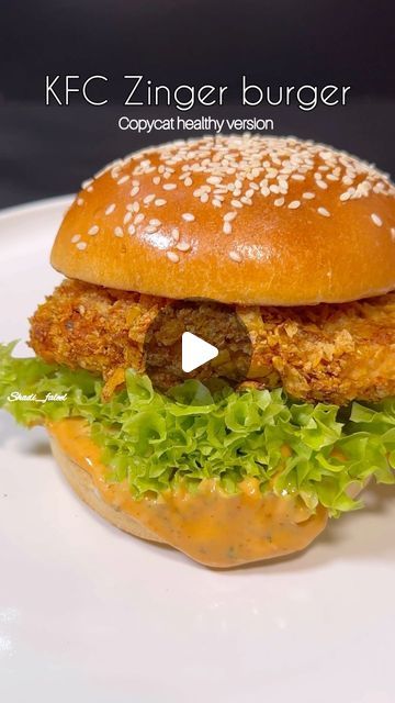 Fathima Yusuf (Shadiya) on Instagram: "High protein 
Kfc style Zinger burger !

Here’s a copy cat healthy version of everyone’s favourite KFC style Zinger burger you can make even better at home. Trust me it’s super easy & a High protein meal idea with very less effort too..

LIKE, SAVE, SHARE the reel &
FOLLOW @shadi_faleel for more easy recipes.

For the corn flakes coating
1 1/2 cup plain corn flakes 
1 tsp Mixed seasoning 
1 tsp Garlic powder 
1 tsp Onion powder 
1 tsp Paprika
1 tsp Mixed herbs
 
2 patties of boneless chicken breast (both weighed 170g)

Each patty requires 
1 tsp Paprika 
3/4 tsp Garlic powder 
3/4 tsp Onion powder 
1/2 tsp Salt 

For the burger sauce
1/2 cup Mayo
1 tsp Mixed herbs
3/4 tsp Mixed seasoning 
1 tbsp Sriracha hot sauce
 
Lettuce 🥬 
2 Brioche burger buns ( Kfc Burger Recipe, Burger Reel Ideas, Home Made Chicken Burger, Chicken Burger Patty Recipe, Kfc Zinger Burger, Mixed Seasoning, Zinger Burger Recipe, Kfc Burger, Chicken Burger Patties