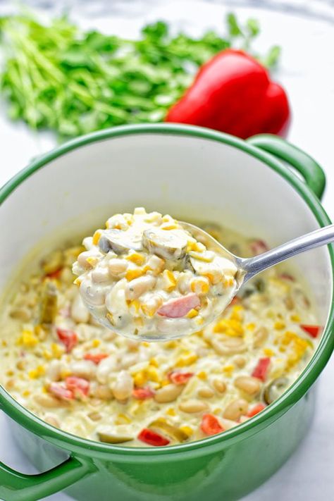 Vegetarian White Chili Recipe, Vegetarian White Chili, White Chili Recipe, Chili Vegan, White Chili, High Protein Vegan Recipes, Vegan Chili, High Protein Vegan, Vegan Cream Cheese