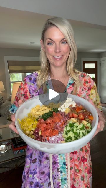 Natalie Mason on Instagram: "Let’s make my Italian Grinder Tortellini Salad.  This is always devoured and always a huge hit!  It’s the perfect dish to bring to a Summer cookout!  It has all the ingredients of a tasty Italian Grinder mixed in with cheesy tortellini!  Recipe below! 
#masoneats #summersalad #tortellini 

ITALIAN GRINDER TORTELLINI 

16 oz cooked cheese tortellini 
1 cup halved cherry tomatoes 
2 baby cumbers diced 
1/4 cup diced red onion 
Chopped black and green olives 
Pepperoncini 
Thinly sliced peppered salami 
Thinly sliced pepperoni 
1 cup fresh mozzarella balls
1 tablespoon oregano 
1 tablespoon parsley 
Greek or Italian Dressing I used @yomamasfoods Greek Dressing 

Cook cheese tortellini according to the package.  Place in a bowl and add all other ingredients.  Toss Greek Dressing, Pasta Salad With Tortellini, Tortellini Salad, Summer Cookouts, Cheese Tortellini, Italian Dressing, Green Olives, Fresh Mozzarella, Tortellini