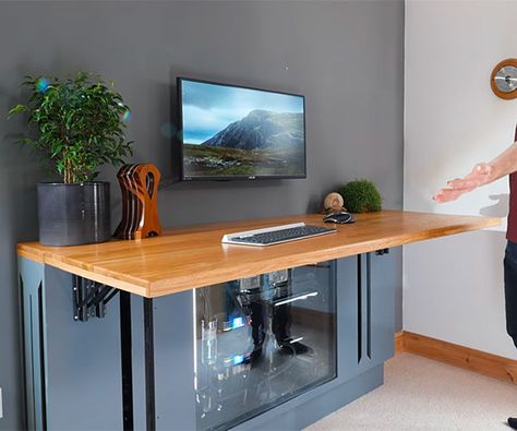 Here's How You Can Build a Sweet Folding PC-in-a-Desk Hidden Pc Desk, Hidden Pc Setup, Hidden Monitor Desk, Diy Pc Desk, Desk Pc Build, Custom Pc Desk, Hidden Furniture, Radna Soba, Diy Pc