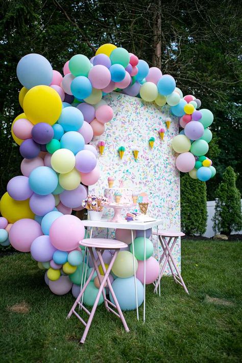 Ice Cream And Sprinkles Birthday Party, Ice Cream Cart Birthday Party, Ice Cream Theme Birthday Party Decoration, Ice Cream Birthday Backdrop, Ice Cream Birthday Balloons, Ice Cream Theme Balloon Garland, Candy Birthday Party Ideas, Ice Cream Birthday Party Ideas, I’ve Cream Bar Birthday