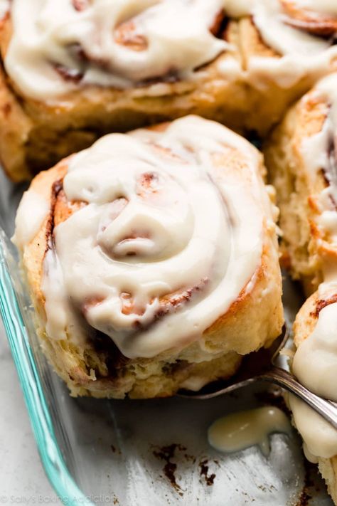 Enjoy Cinnabon-style cinnamon rolls at home with this cinnamon rolls recipe! sallysbakingaddiction.com Cinnamon Rolls Homemade Cinnabon Copycat, Overnight Cinnamon Rolls Homemade, Cinnamon Roll Icing Recipe, Cinnomon Rolls, Cinnamon Rolls Overnight, Giant Cinnamon Roll Recipe, Cinnamon Roll Glaze, Giant Cinnamon Rolls, Best Cinnamon Roll Recipe