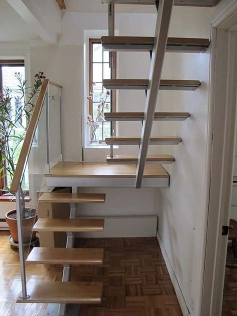 Stairs For Small Spaces, Metal Barndominium, Small Space Stairs, Small Space Staircase, Space Saving Staircase, Apartemen Studio, Small Staircase, Staircase Design Modern, Tiny House Stairs