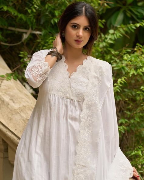 Elevate your wardrobe with our elegant White Self-Textured Lace Yoke Kurta set. Designed to perfection, this kurta comes with matching pants and an optional dupatta. The intricate self-textured lace yoke adds a touch of sophistication to your look. Perfect for any occasion, this set is a must-have for the fashion-forward woman. #sujatra #sujatraglobal #sujatrakurta #cottonkurta #cottonpants #lacekurtas #laceyoke #whitekurtaset #newarrivals Lace Kurta Designs, Lace Kurta Designs Women, Kurti With Lace, Lace Kurta, Kurti Dupatta, White Churidar, Churidar Designs, Lace Designs, White Kurta