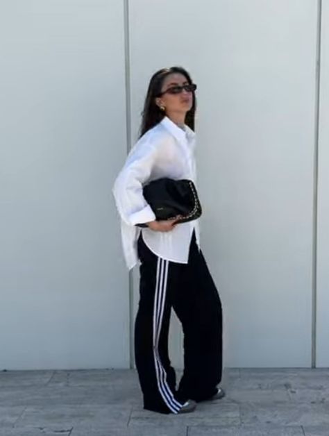 Adidas Pants Outfit Black Women, Smart Sporty Outfit Women, How To Style Adidas Pants, White Track Pants Outfit, Chic Athleisure Outfits Summer, Adidas Pants Outfit Fashion, Black Track Pants Outfit, Track Pants Outfit Women, Aw24 Trends