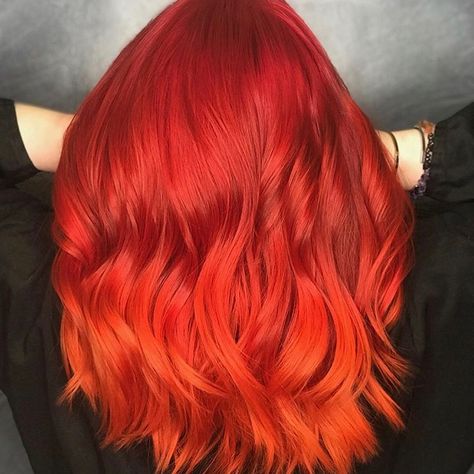 Red and Orange Hair🧡❤️🧡❤️ Reddish Orange Hair, Red And Orange Hair, Orange Hair Color Ideas, Orange Hair Color, Orange Hair Dye, Hair For Beginners, Alt Hair, Red Orange Hair, Cowboy Copper