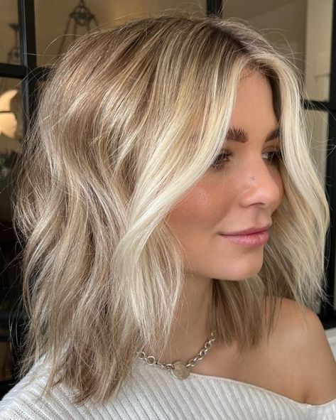 Fine Hair Cuts, Short Hairstyles Fine, Fine Straight Hair, Blonde Hair Inspiration, Bob Hairstyles For Fine Hair, Haircuts For Fine Hair, Short Blonde Hair, Shoulder Length Hair, Medium Length Hair Cuts