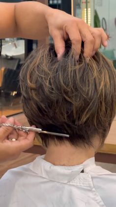 Short Stacked Hair, Short Stacked Bob Haircuts, Pixie Haircut Fine Hair, Kort Bob, Κούρεμα Bob, Haircut Tip, Stacked Haircuts, Short Sassy Haircuts, Stacked Hair