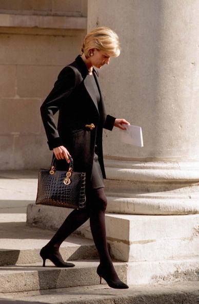 90s Minimalism, Princess Diana Fashion, Princes Diana, Diana Fashion, Lady Diana Spencer, Charlotte Casiraghi, Diana Spencer, Princesa Diana, Brand Board