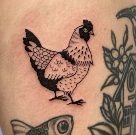 Chicken Flash Tattoo, Weird Thigh Tattoos, American Traditional Chicken Tattoo, Matching American Traditional Tattoos, Traditional Chicken Tattoo, Cute Chicken Tattoo, Chicken Tattoo Ideas, Front Hip Tattoo, Thick Line Tattoos