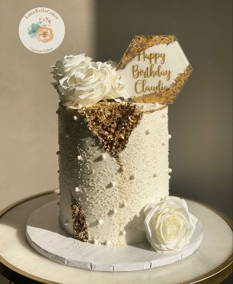 Elegant 50th Birthday Cakes For Women, Glitz And Glam Cake Ideas, Birthday Cake For Women 18th, Glitz And Glam Cake, Glam Cake Birthday For Women, Funny 30th Birthday Cake, Creamy Cakes, 50th Birthday Cake For Women, Gold And White Cake