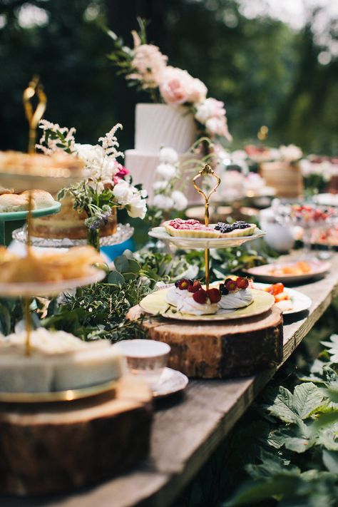 English Tea Wedding Theme, Vintage English Wedding Decor, Afternoon Tea Themed Wedding, Garden Afternoon Tea Party, Secret Garden Afternoon Tea, Garden Tea Wedding, Tea Themed Wedding, Wedding Afternoon Tea Ideas, Afternoon Tea Engagement Party