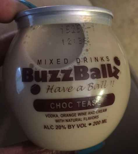 Choc Tease Buzz Balls!!! Buzz Balls Drink, Buzz Ball, Pretty Alcoholic Drinks, Wine Flavors, Yummy Alcoholic Drinks, Orange Wine, Alcohol Aesthetic, Lemonade Recipes, Puff And Pass