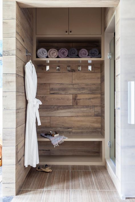 Bathroom Organization | DIY Modern Farmhouse Mudroom, Pool House Bathroom, Bilik Air, Closet And Bathroom, Pool Bathroom, Bathroom Organization Diy, Bathroom Pictures, Bath Room, Stylish Bathroom