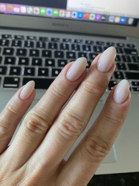 Natural Acrylic Nails Short Almond, Cream Dip Nails, Dip Nails With Tips Almond, Natural Dip Powder Nails Almond, Dip Powder Almond Nails, Engagement Nails Almond, Short Natural Almond Nails, Almond White Nails, Almond Dip Nails