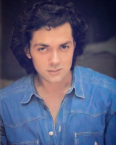 Boby Deol Photo, Bobby Deol 90s, Bobby Deol, Bollywood Makeup, Indian Jewellery Design Earrings, Aamir Khan, 90s Hairstyles, Indian Jewellery Design, Akshay Kumar