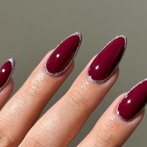 Anahi Victoria on Instagram: "cherry mocha holiday edition nails✨ inspo @sammijefcoate @bhambnails 🫶 using @lightslacquer Midnight Train and Fuzzy Socks use code ANAHI to save🫶 (commission code) #nails #nailgram #nailswatches #nailtrends #nailpolish #nailgram #nailpolishlover #nailpolishaddict #rednails #rednailpolish #winternails #cherrymocha #glazed #glazednails" Red Nails Design Glitter, Kuku Nail Art, Nails Gel Design Ideas, Cherry Mocha Nails Design, Moulin Rouge Nails, Glass Red Nails, Cherry Red Nails Design, Winter Nails Burgundy, Cherry Color Nails