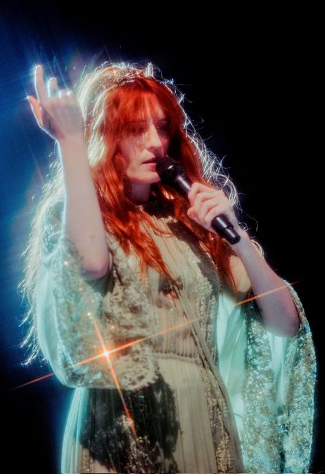 Florence Welsh, Florence Welch Style, Dance Fever, Florence And The Machine, Australia Photos, Florence Welch, Florence The Machines, I'm With The Band, The Machine