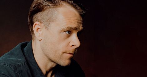 Actor Nick Stahl has joined the upcoming Let The Right One In series on Showtime. Read the news at The Movie Sleuth. Nick Stahl, Demián Bichir, Brad Renfro, Vampire Film, John Connor, Vampire Series, Foreign Film, Mel Gibson, Hollywood Reporter