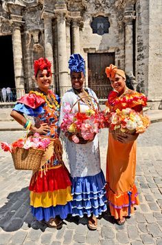 Cuba Travel | Where to Go | Travel Tips | Havana Travel | Vacation Ideas | Cuban Dress, Cuban Outfit, Havana Nights Party Theme, Havana Party, Cuban Party, Cuban Women, Havana Nights Party, Cuban Culture, Afro Cuban