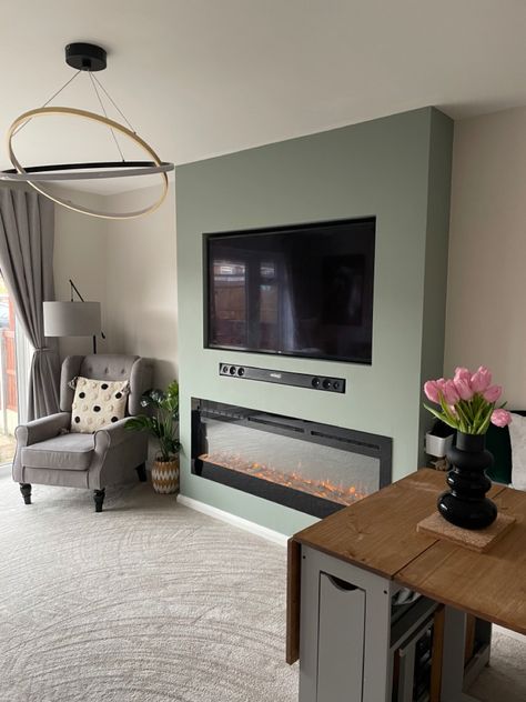 Green Media Wall, Living Room With Chimney Wall, Lounge Diner, Living Room Upstairs, Sage Green Living Room, Media Walls, Sitting Room Decor, Feature Wall Living Room, Living Room Built Ins