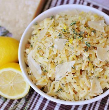 Creamy Orzo Pasta, Parmesan Orzo, Tiny Pasta, Creamy Orzo, New Recipes For Dinner, Lemon Orzo, Summer Side Dish, Orzo Recipes, Creamy Parmesan