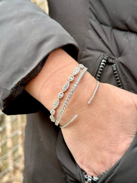 This gives old money aesthetic.😍 Diamond Tennis Bracelet Stack, Tennis Bracelet Stack, Timeless Engagement Rings, Timeless Engagement Ring, Diamond Tennis Bracelet, Money Aesthetic, Discount Jewelry, Old Money Aesthetic, Tennis Bracelet Diamond