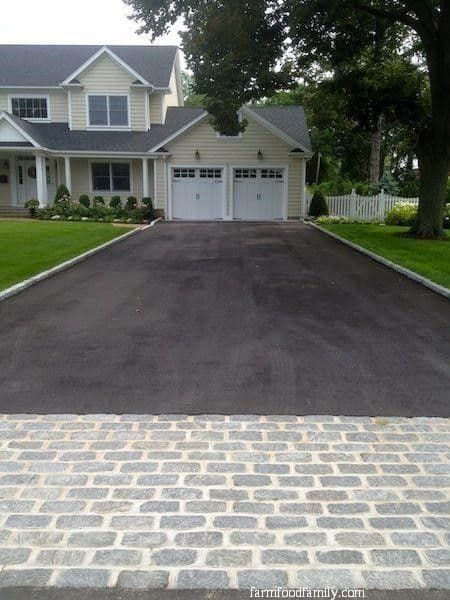 Blacktop Driveway, Tarmac Driveways, Belgian Block, Driveway Edging, Modern Driveway, Driveway Installation, Asphalt Driveway, Driveway Paving, Stone Driveway