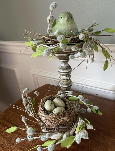 Vintage Spring Decor, Spring Decor Ideas, Spring Bunnies, Easter Craft Projects, Floral Door Wreaths, Christmas Decorations Centerpiece, Candle Stick Decor, Cottage Core Decor, Fall Arts And Crafts