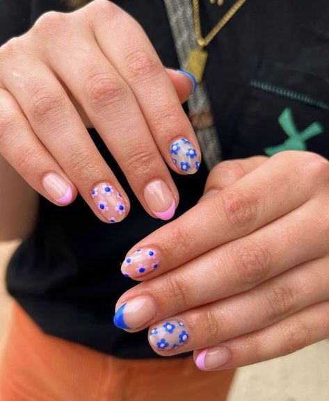 Cute Fun Short Nails, Cute Short Short Nails, Fun Pretty Nails, Gel Nails Short Spring, Cute Nail Patterns, Fun Nail Inspo Short, Short Round Gel Nail Designs, Nail Ideas Biab, Gel Nail Designs For School