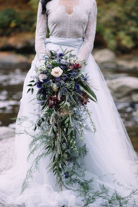 Greenery Wedding Bouquet, Wedding Flower Guide, Cascading Bridal Bouquets, Spring Wedding Bouquets, Cascading Wedding Bouquets, Spring Wedding Bouquet, Boda Mexicana, Cascade Bouquet, Wedding Flower Arrangements