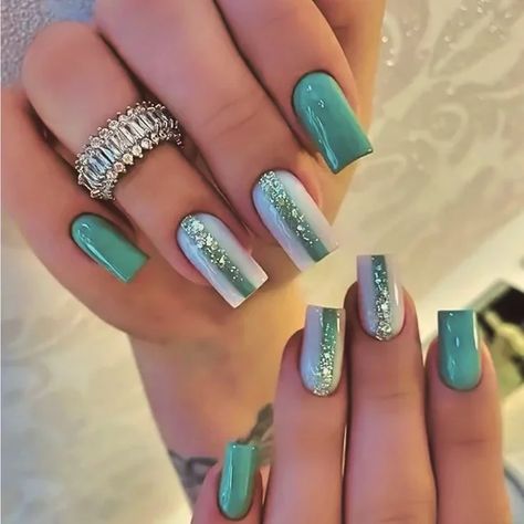 Makeup | Green White Press On Fake Nails Medium Short Square Tip Kit | Poshmark Green And Black French Nails, Simple Late Summer Nails, September Birthstone Nails, Nail Art Creative, Nails Kit, Pretty Nail Colors, Special Nails, Graduation Nails, Fancy Nails Designs