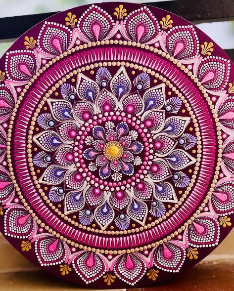 Purple Mandala - Etsy Wall Mandala Painting, Dot Painting Ideas, Dot Mandala Painting, Dot Mandala Art, Mandala Dot Painting, Worli Painting, Mandala Dot Art, Mosaic Art Diy, Purple Mandala