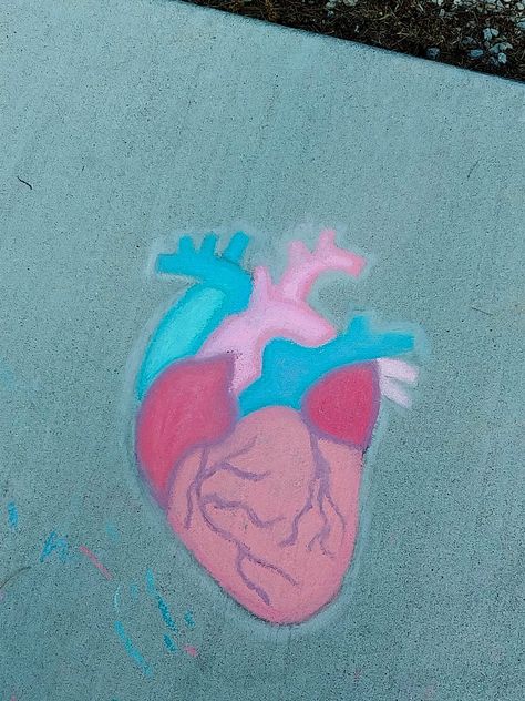 Cute Chalk Drawings, Fun Chalk Art, Chalk Ideas, Side Walk, Sidewalk Chalk Art, Chalk Drawings, Sidewalk Chalk, Human Heart, Art Summer