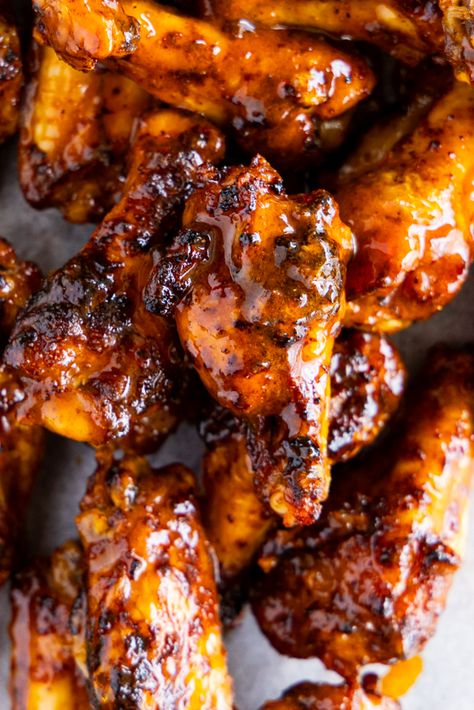 Air Fryer Buffalo Wings - Simply Delicious Boneless Wings Recipe Air Fryer, Buffalo Wings Air Fryer, Air Fryer Buffalo Wings, Boneless Wing Recipes, Air Fryer Wings, Air Fryer French Fries, White Chocolate Cranberry Cookies, Grilled Wings, Lemon Herb Chicken