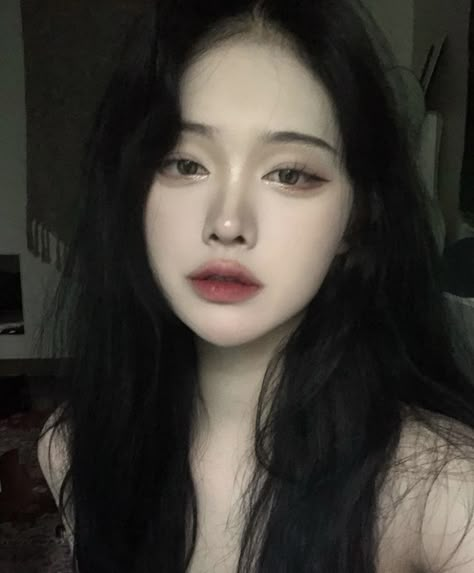 Witch Beauty, Grey Makeup, Makeup Asian, Asian Eyes, Asian Eye Makeup, Dark Makeup, Hooded Eyes, Makeup For Black Women, Asian Makeup