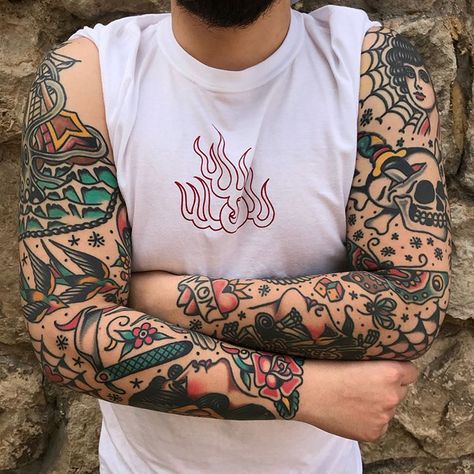 Traditional Tattoo Sleeve Filler, Flash Tattoo Sleeve, Tato Geisha, Filler Tattoo Designs, Traditional Tattoo Filler, Old School Tattoo Sleeve, American Traditional Sleeve, Tattoo Sleeve Filler, Traditional Tattoo Old School