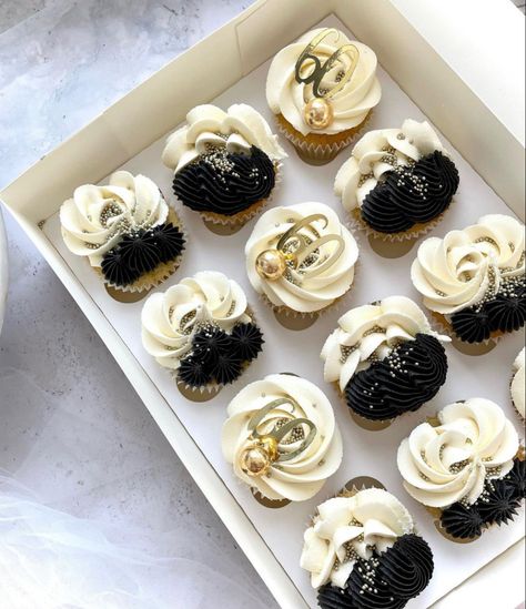 Black Gold And White Cupcakes Cake Ideas, Black White And Gold Cupcake Ideas, 70th Cupcake Ideas, 60th Cupcakes For Men, 60th Birthday Cupcakes For Men, 70th Birthday Cupcakes For Men, Black And Gold Cupcakes Birthdays, 40th Birthday Cupcakes For Men, Black And Gold Cupcakes