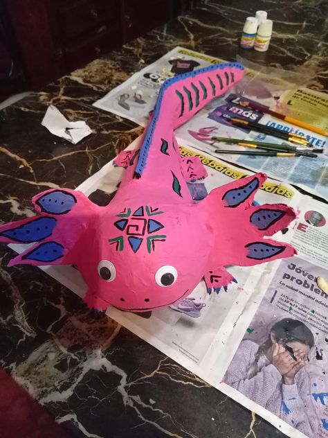 Paper Mache Alebrijes, Axolotl Crafts For Kids, Axolotl Party, Paper Mache Clay, Arte Popular, First Art, Paper Mache, Minecraft, Art Projects