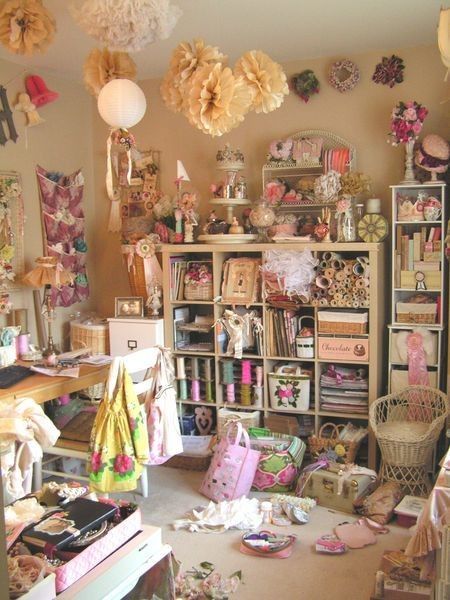 Dream Craft Room, Craft Room Design, Scrapbook Room, Sewing Space, Deco Originale, Creative Workspace, Office Crafts, Craft Room Storage, Craft Room Office