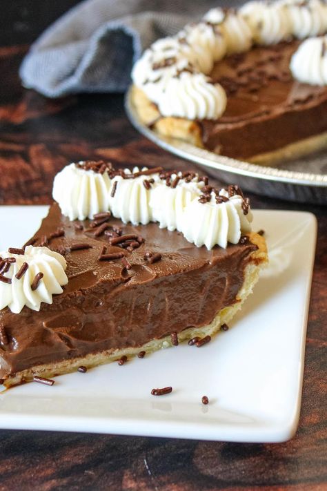 All-Time Favorite Chocolate Cream Pie Chocolate Pie Recipe Old Fashioned, Old Fashioned Chocolate Pie, Homemade Chocolate Pie, Chocolate Pie Filling, Layered Pumpkin Cheesecake, Easy Chocolate Pie, Chocolate Pie Recipe, Chocolate Cream Pie Recipe, Homemade Chocolate Pudding