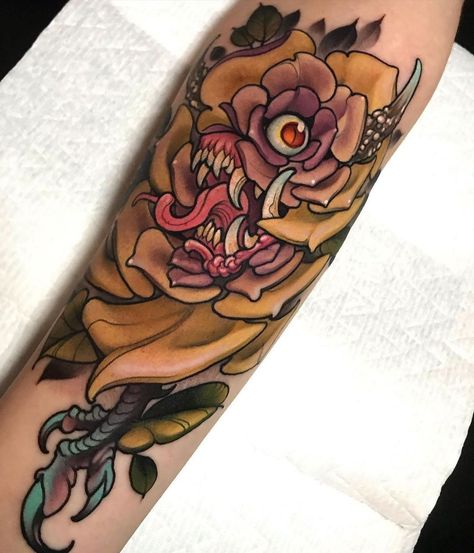 {E-volved} Magazine on Instagram: “Fantastic Monster flower by @tattoosbyalisha 🌸 She’s a #femaletattooartist based in #philadelphia. • • • #materia #materiatattoo…” Darkside Tattoo, Tooth Tattoo, Seahorse Tattoo, Monster Tattoo, Organic Tattoo, Female Tattoo Artists, Tattoo Portfolio, 1 Tattoo, Girly Tattoos